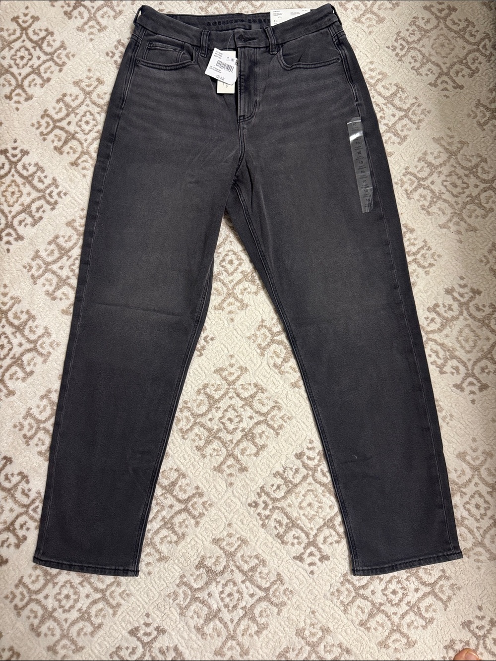 American Eagle Outfitters Black Women Curvy MOM Jeans